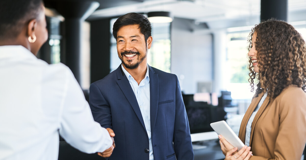 Stay calm under pressure, guide your team through challenges and boost your executive presence. Discover the power of poise and start developing it today. (Feat. Image - SE)