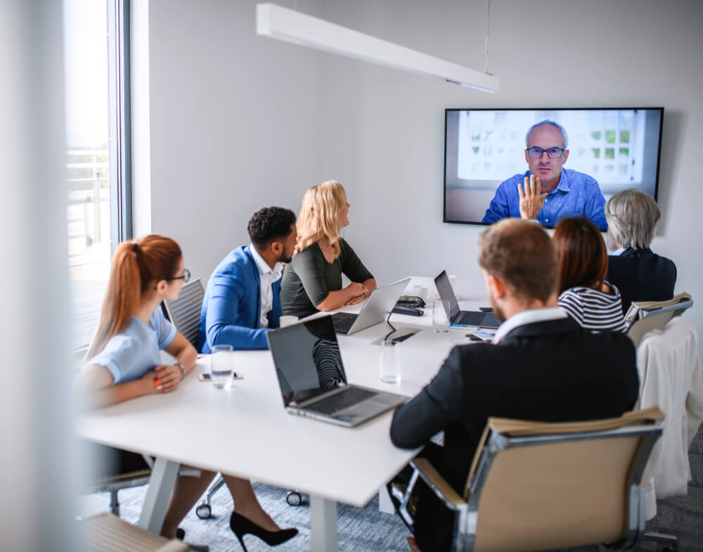 In today’s economic climate, hybrid meetings benefit businesses because they can connect fast and efficiently with all relevant stakeholders. 